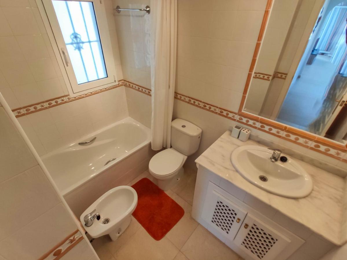 Villamartin 2 Bed 2 Bath Holiday Apartment Кампоамор Екстериор снимка