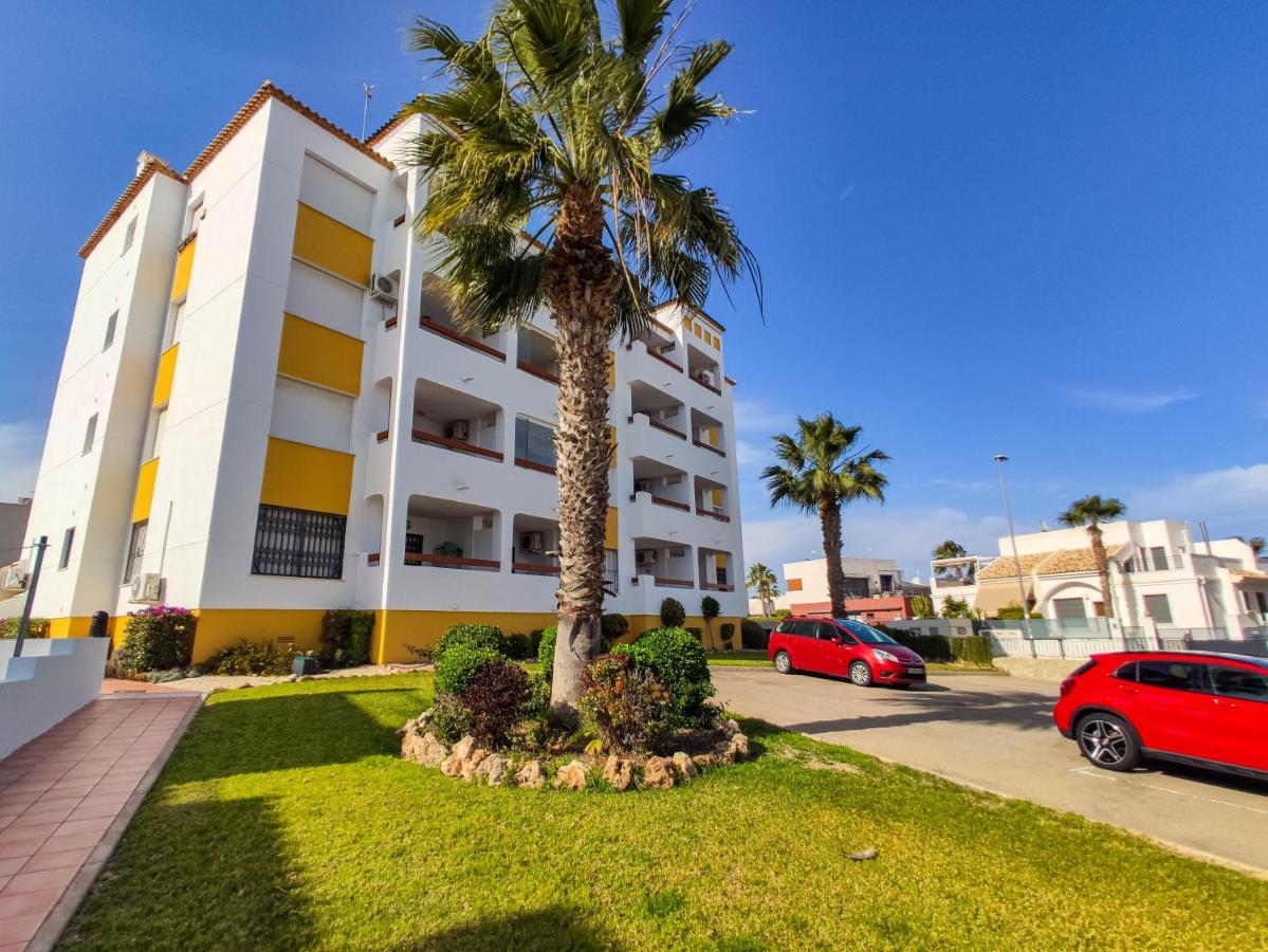 Villamartin 2 Bed 2 Bath Holiday Apartment Кампоамор Екстериор снимка