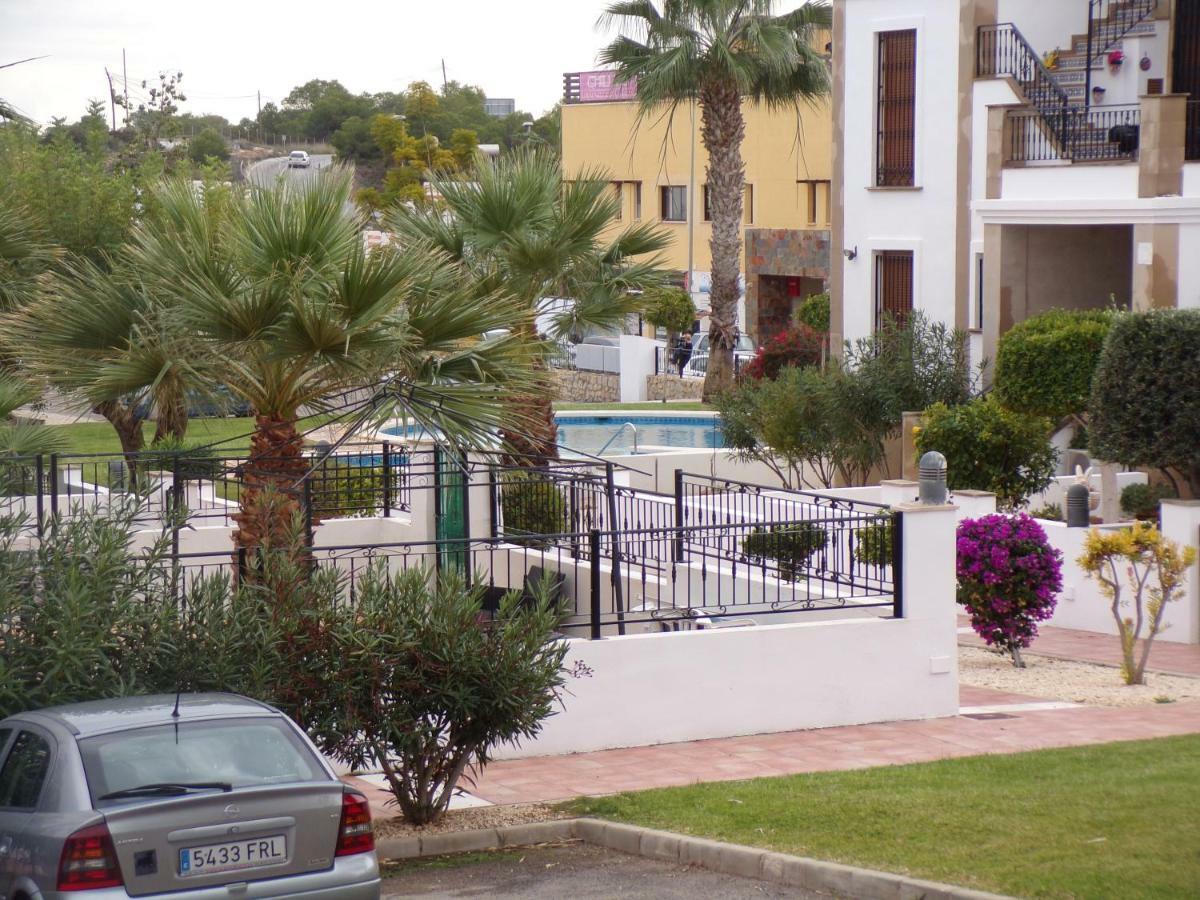 Villamartin 2 Bed 2 Bath Holiday Apartment Кампоамор Екстериор снимка
